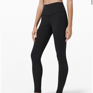 Black Lululemon 28” Wunder Under Leggings